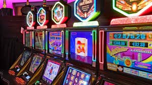 Filipino sports fans watching live basketball betting on juan635 platform